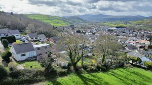 Photo 2- click for photo gallery